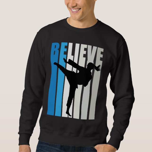 Moletom Blue Womens Believe Karate Motivational Retro Grap (Frente)