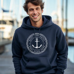 Moletom Capitão personalizado e borda da corda âncora do n<br><div class="desc">Camisa de capuz azul marinho com uma elegante âncora e emblema de corda com seu nome personalizado e nome do barco.</div>
