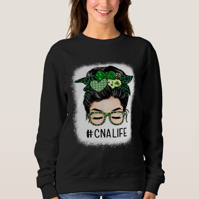 Moletom CNA Nurse Nursing Assistant Messy Bun St Patrick s (Frente)