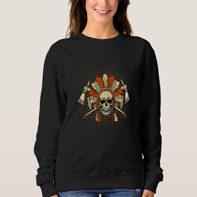 Moletom Crânio feminino com chapéu de penacho e tomahawk (Frente)