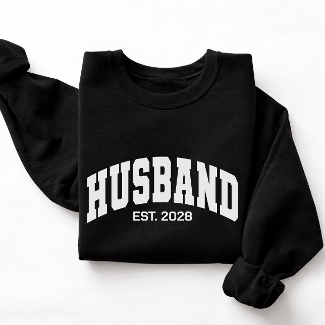 Moletom Custom Newlyweds Sweatshirt, Wife and Husband Gift (Engagement gifts for couples, Wedding gifts for bride and groom, Wifey and Hubby matching outfits)