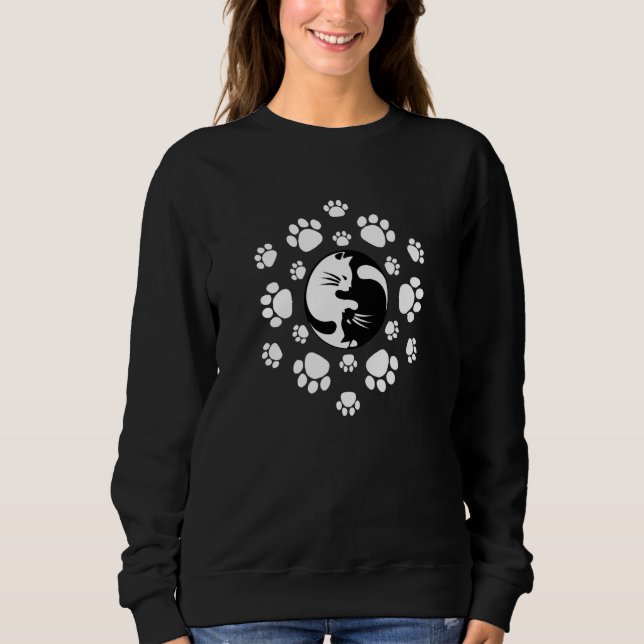 Moletom Cute Black & White Yin Yang Cats Paw Print Mandala (Frente)
