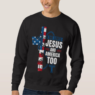 Moletom Ela Ama Jesus E Também a Cruz Cristã Americana