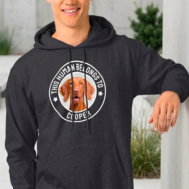 Moletom Este Humano Pertence ao Cachorro / Gato - Foto Per (This human belongs to dog custom photo hoodie)