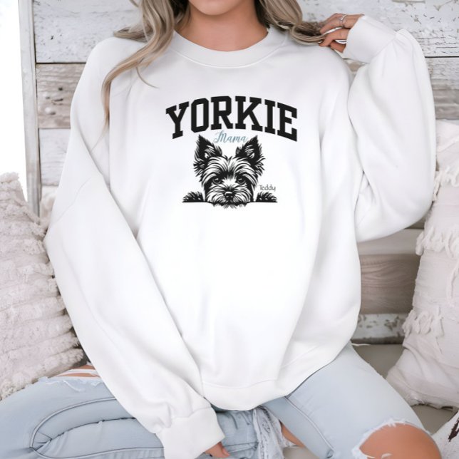 Moletom Estilo de Varsity College Script Yorkie Mama (Criador carregado)