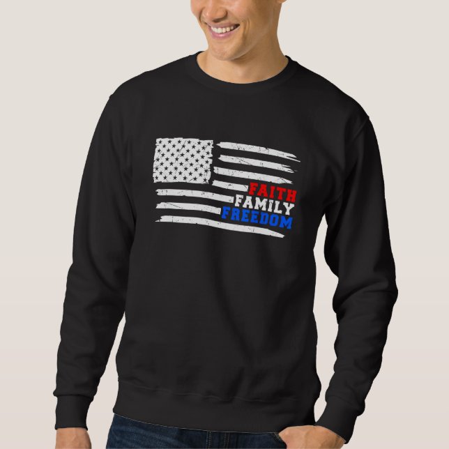 Moletom Faith Family Freedom American Flag 4th July Jesus  (Frente)