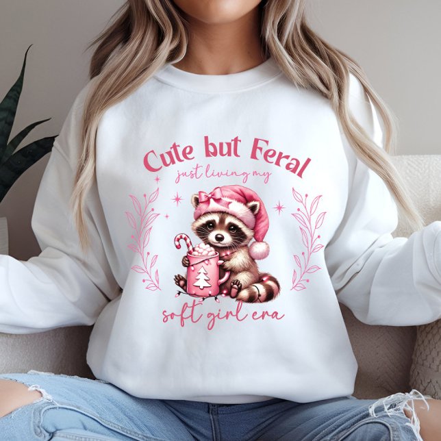Moletom Festa de Natal Rosa (Christmas sweatshirt for Women - Adorable Pink Christmas vibes - Baby Raccoon Girl)