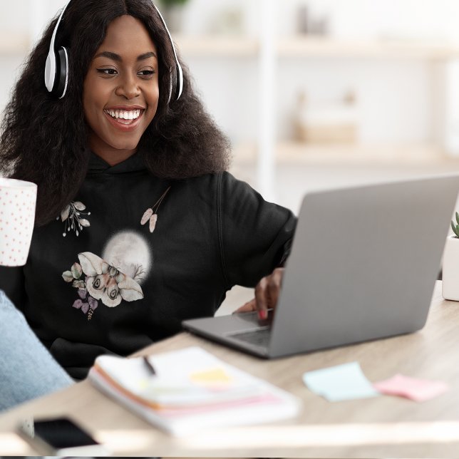 Moletom Gráfico de Moth Ligada (Moonlit Moth Graphic Sweatshirt)