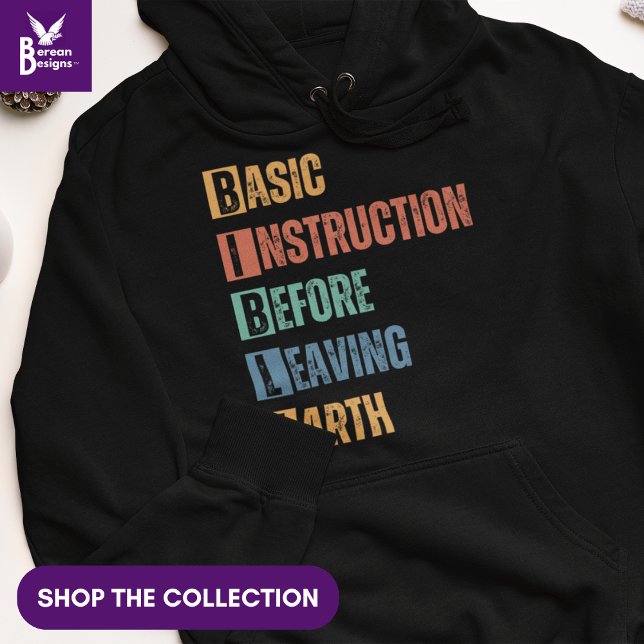 Moletom Instrução básica de bíblia antes de deixar a Terra (Christian BIBLE hoodie in retro colors. Basic Instruction Before Leaving Earth quote. Ideal gift)