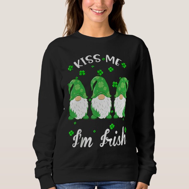 Moletom Kiss Me I'm Irish. Gnome Shamrock Clover Saint Pat (Frente)