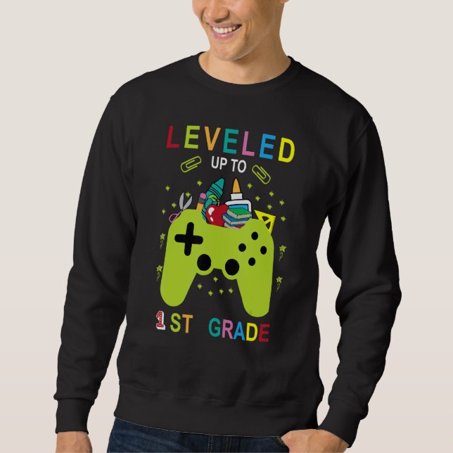 Moletom Leveled Up To 1st Grade Gamer Back To School First (Frente)