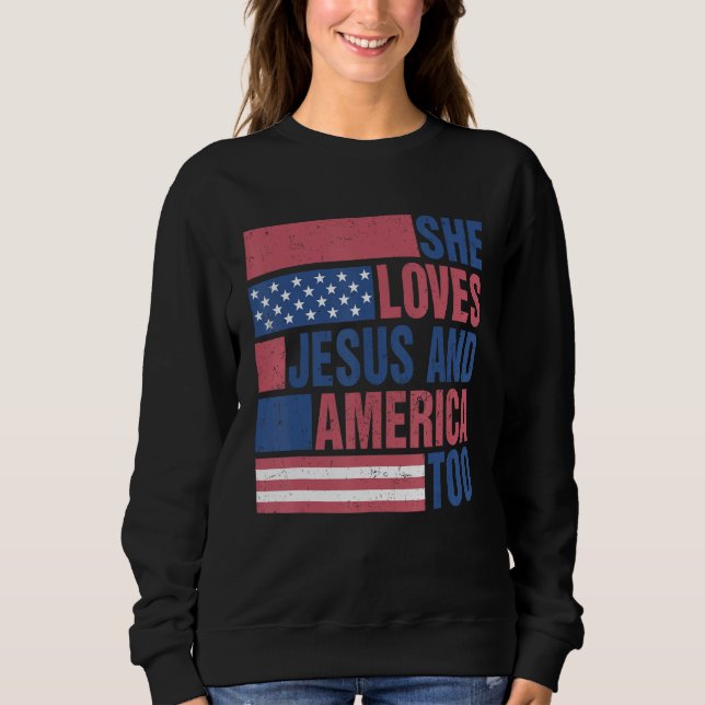 Moletom Loves Jesus And America Too Retro 4th of July Prou (Frente)