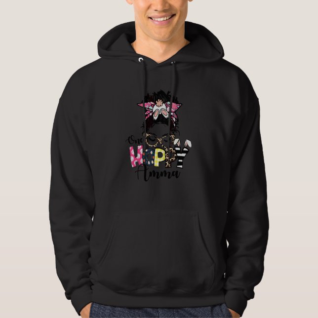 Moletom Messy Bun Bunny One Hoppy Amma Leopard Happy Easte (Frente)