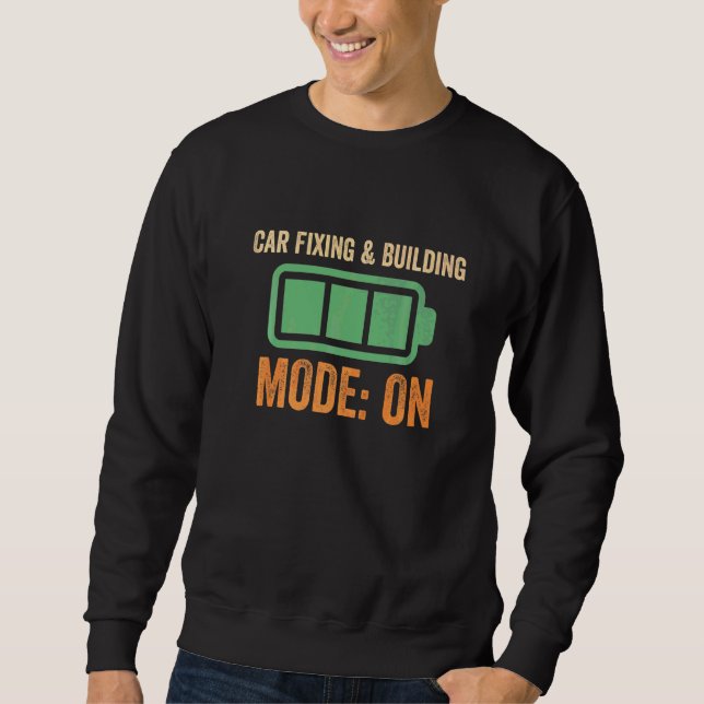 Moletom Modo de conserto e construção de carro na bateria (Frente)