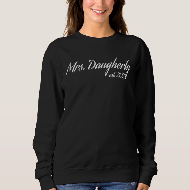 Moletom Mrs DAUGHERTY 2023 new bride bridal shower wedding (Frente)