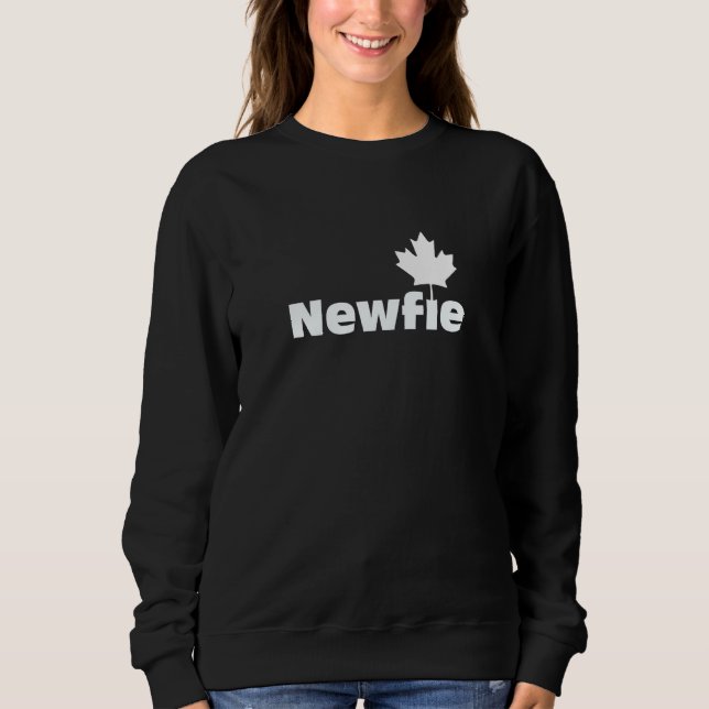 Moletom Newfie Pride Canada Newfound - Ruas Johns (Frente)