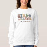 Moletom Noiva do Fim de Semana das Raparigas da Festa de s<br><div class="desc">Abrace o espírito da última viagem das meninas com nossa camiseta de final de semana da Bachelorette de Tipografia Personalizada Retro! Este chic e na moda serve como a recordação perfeita de uma fuga memorável com as vossas senhoras favoritas. A frente da camisa mostra uma cativante tipografia "Girls Weekend", inspirada...</div>