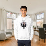 Moletom Nome da foto da lenda do mito do homem<br><div class="desc">Celebre seu dia especial em estilo com esta camiseta personalizada! Apresentando um fundo branco clássico e um texto ousado que diz: "O Homem, O Mito, A Lenda." Personalize o design, adicionando seu nome e uma foto favorita para torná-lo realmente único. Esta camiseta é o presente perfeito para uma lendária celebração...</div>