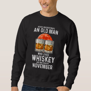 Moletom Nunca Subestime Um Velho Que Ame Whiskey N