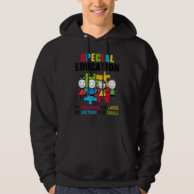 Moletom proud SPED autism teacher no challenge too large (Frente)