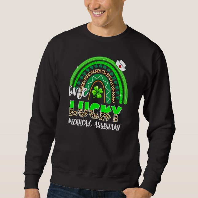Moletom Rainbow Shamrock One Lucky Medical Assistant Rua P (Frente)