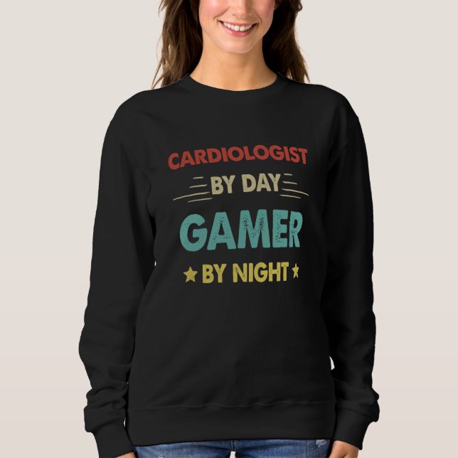 Moletom Retro Cardiologist By Day Gamer By Night (Frente)