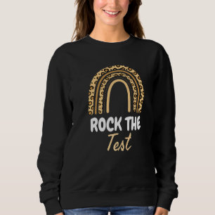 Moletom Rock The Test Day Teacher Testing Day Rainbow