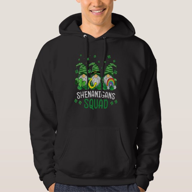 Moletom Shenanigan Squad Gnome Shamrock Rainbow Horseshoe  (Frente)