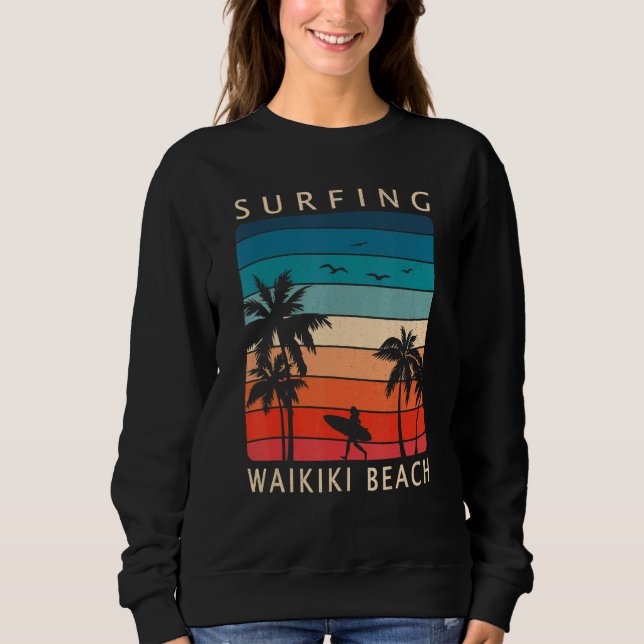 Moletom Surfer Girl Surfing Waikiki Beach Hawaiian Sunset  (Frente)