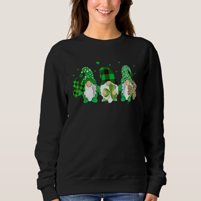 Moletom Three Gnomes Holding Shamrock Leopard Plaid St Pat (Frente)