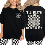 Moletom Til Death Do We Party Personted Bachelorette<br><div class="desc">Celebre sua festa de solteira em estilo retrô com nossa camiseta personalizada Bachelorette Crewneck "Til Death Do We Party". Esta camisola combina um design de esqueleto com uma rocha vintage e uma vibe roll, fazer perfeito para a noiva e sua tripulação. Quer você esteja planejando uma festa de solteira assustadora...</div>