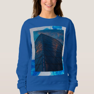Moletom Torre segura figura azul da imaginação