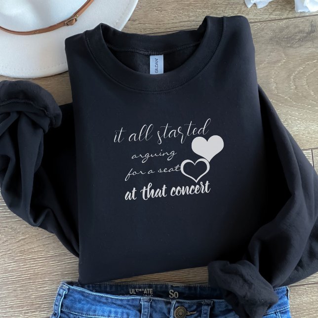 Moletom Tudo começou discutindo para um assento (Criador carregado)