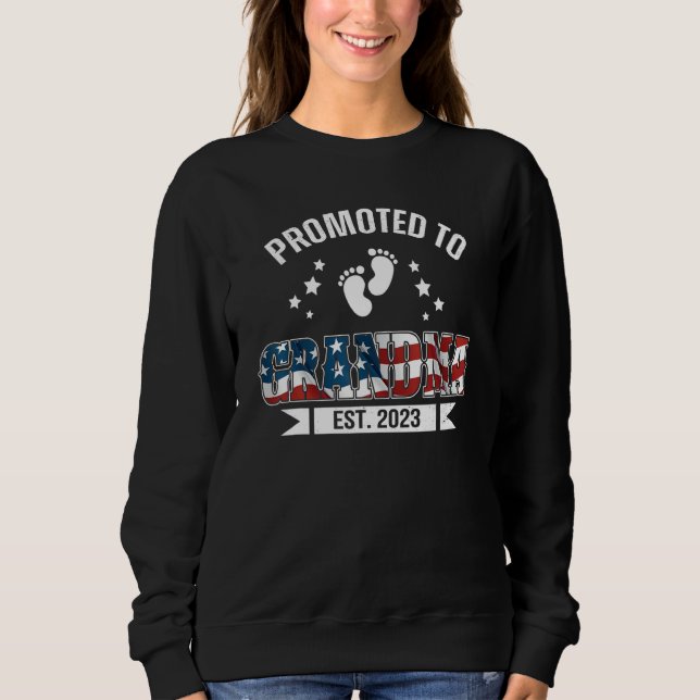 Moletom US Patriotic Grandma 2023 Shirt, Promoted To Grand (Frente)