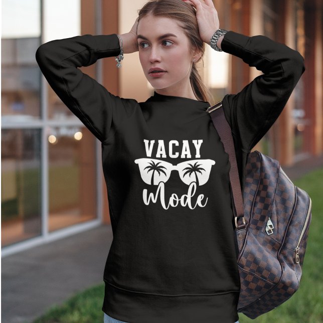 Moletom Vacay Mode SunGlasses with Modern Tipography (Criador carregado)