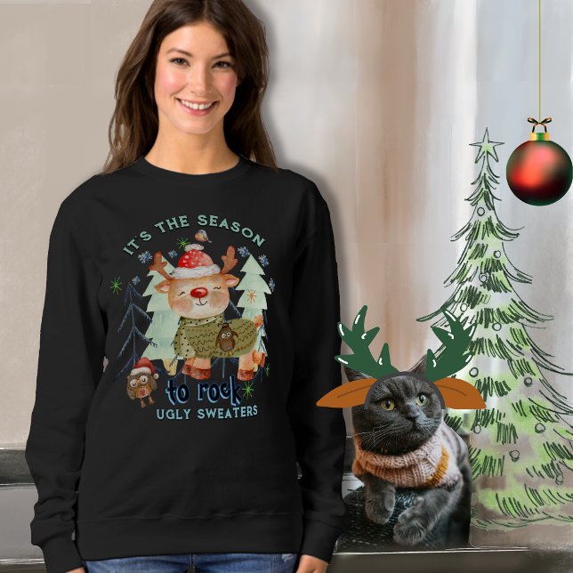 Moletom Veado bonito na camisola escura suada e suada (Cute Deer in Ugly Sweater Dark)