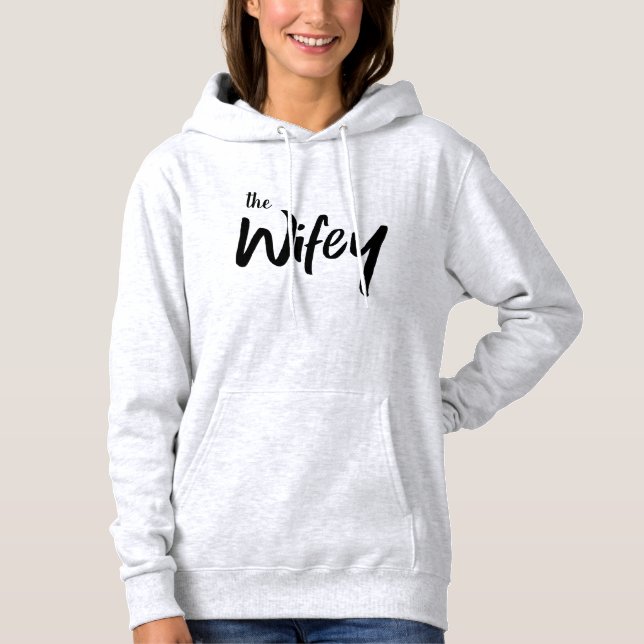Moletom Wifey Funny Bride Brush Script Typografia (Frente)