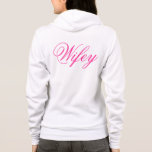 Moletom Wifey Hoody<br><div class="desc">Um puto adorável para os recém-casados. Role para baixo para ver outros itens da Wifey.</div>