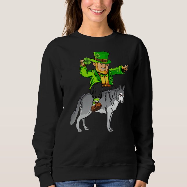 Moletom Wolf Lover Leprechaun Andando Rua De Lobo Patrick  (Frente)