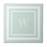Monograma com Moldura Branco Verde Seafoam<br><div class="desc">Monograma branco elegante e simples num quadro duplo quadrado num fundo verde-marinho. Personalize com sua própria inicial.</div>