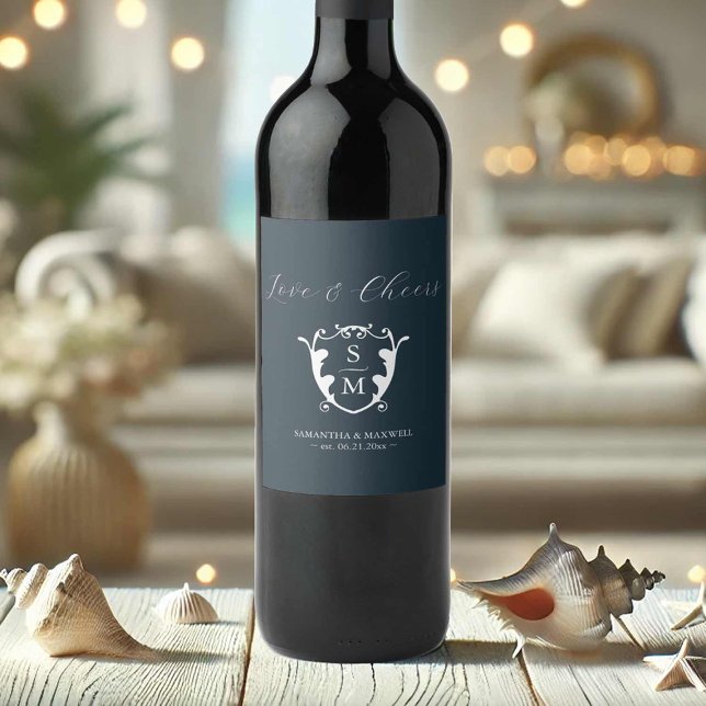 Monograma Crest Vinho Personalizado Etiquetas Mari (Wedding wine labels navy blue with monogrammed crest by Victoria Grigaliunas Do Tell A Belle)