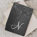 Monograma de brilho preto personalizado<br><div class="desc">Personalize facilmente esta elegante design de capa de ipad de de tendências com brilho cinza preto bonito num fundo metálico escovado preto.</div>