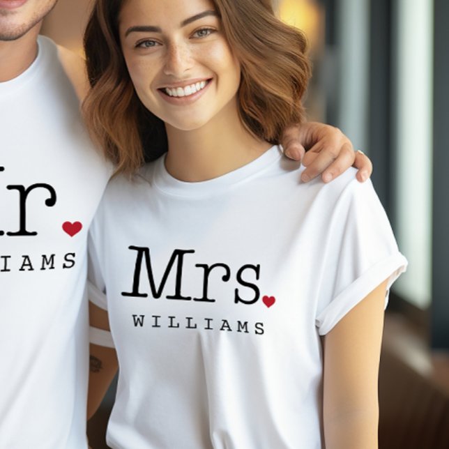 Monograma de Casamento Coração Sobrenome Sra. (Criador carregado)