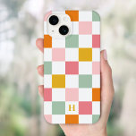 Monograma do quadro de verificação multicores Boho<br><div class="desc">Design sua própria capa de telefone personalizada em qualquer combinação de cores. Use as ferramentas de design para alterar as cores do padrão de verificação de retrorreflectores de tendências e adicione seu próprio texto para incluir um nome, um texto inicial de monograma ou outro texto especial. Todo produto é feito...</div>