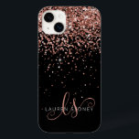 Monograma Elegante Glitter Dourado Glam Rosa<br><div class="desc">Capas de iphone de Monograma Elegante com Glitter Dourada Glitter. Personalize facilmente esta design de capa de telefone de chic com elegante brilho brilhante rosa de ouro em fundo preto. O design apresenta seu monograma manuscrito com toalhetes bonito e nome.</div>
