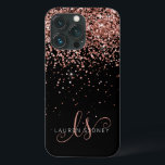 Monograma Elegante Glitter Dourado Glam Rosa<br><div class="desc">Capas de iphone de Monograma Elegante com Glitter Dourada Glitter. Personalize facilmente esta design de capa de telefone de chic com elegante brilho brilhante rosa de ouro em fundo preto. O design apresenta seu monograma manuscrito com toalhetes bonito e nome.</div>