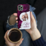 Monograma Foto Moderna de Marble Floral Nome Perso<br><div class="desc">As Capas de telefone de iPhone com o Nome Personalizado de Marble Floral Moderno Monograma de Foto em Monograma apresentam sua foto favorita em um fundo de marble e de flor roxa. Personalize com seu monograma e nome personalizado editando o texto na caixa de texto fornecida. Elaborado por ©Evco Studio...</div>