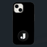 Monograma preto<br><div class="desc">Uma capa de telefone de célula na moda apresenta o seu monograma inicial num fundo preto. ESCOLHA SEU MODELO E ESTILO QUANDO ENCOMENDA! Crie ou dê como presente.</div>