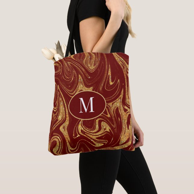 Monograma Tote Bag Dourado Fundo da Maroon Glitter (Close Up)