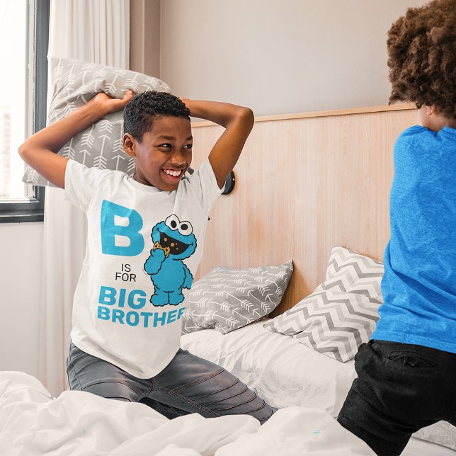 Monstro de cookies | B é destinado ao Big Brother (Kid wearing t-shirt)